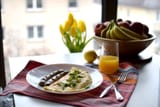 Omlette du formage (simple cheese omelet)